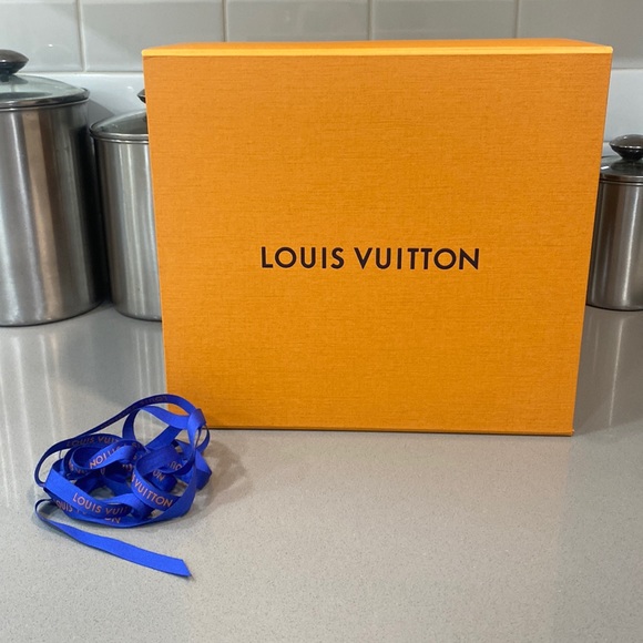Louis Vuitton Other - Louis Vuitton Box